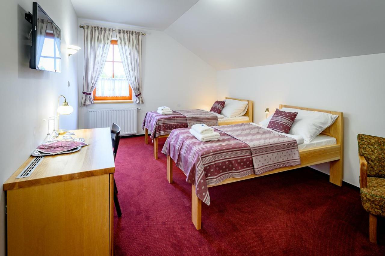 Vencluv Statek Otel Javornice Dış mekan fotoğraf