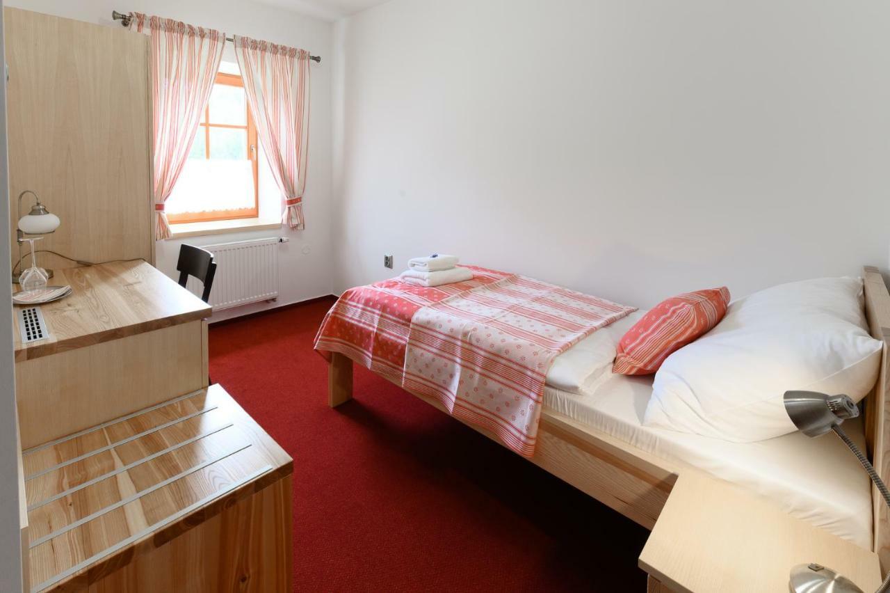 Vencluv Statek Otel Javornice Dış mekan fotoğraf